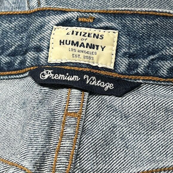 Revolve Citizens Of Humanity Women's Danielle Distressed Fray Short Sz 25 - Picture 9 of 11